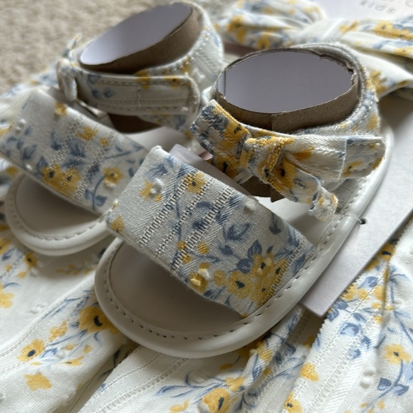 Floral Romper Outfit Set - Picture 9 of 11